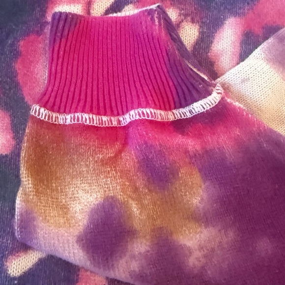 NATURAL LIFE Tie-Dye Crewneck Sweater in Pink, Purple, Brown, Navy - Picture 6 of 7